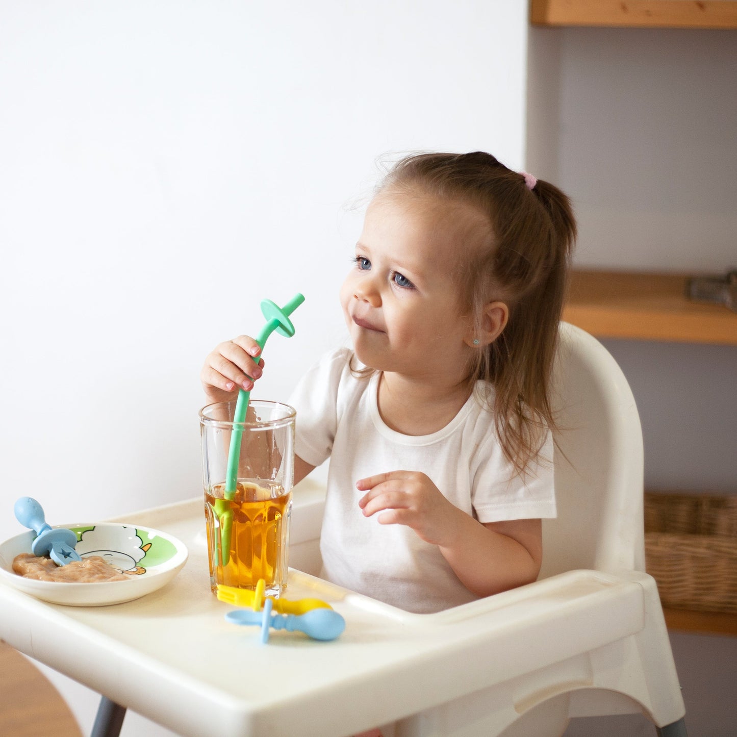 BabieStraws (Set of 2) Flexible Straws with Choke Guard BabieStraw The Teething Egg