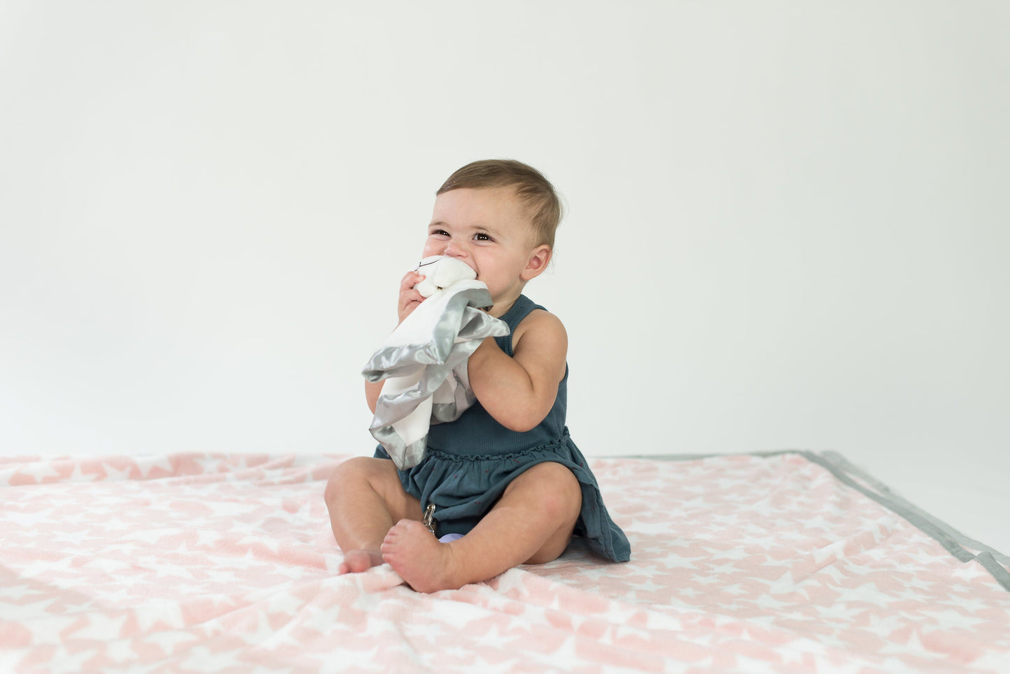 Harness - Nummie Lovey Security Blanket With Attachment